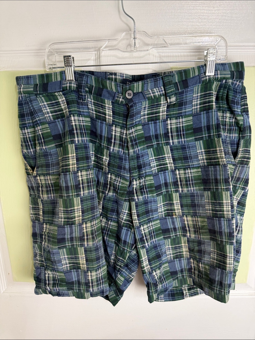 Izod Blue and Green Plaid Cotton Shorts